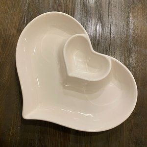 Decorative Ceramic Plate in Heart shape, White